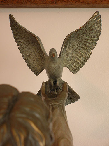Domestic white dove of Peace bronze sculpture